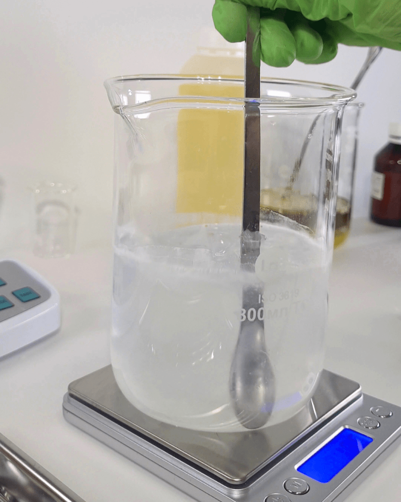 How to make a 2-in-1 avocado cleansing milk