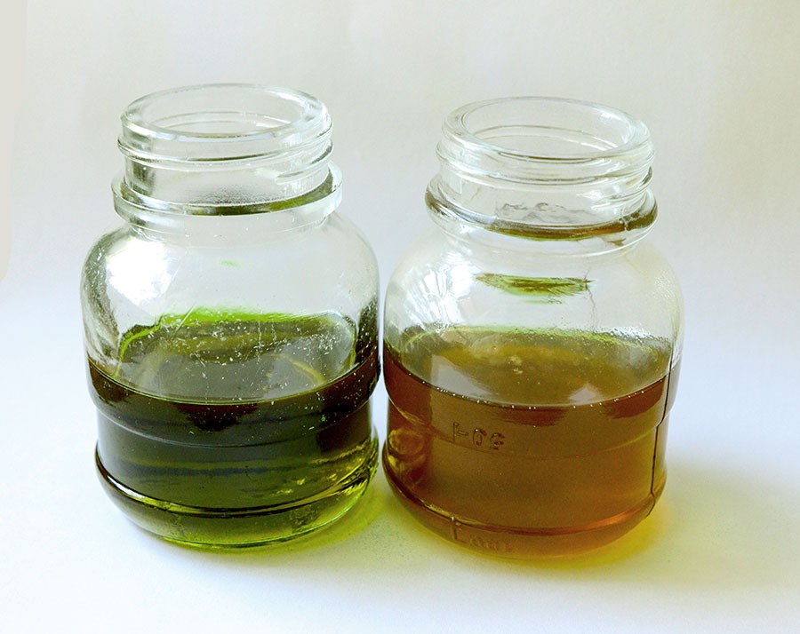 Hemp seed oil demonstrating oxidisation process