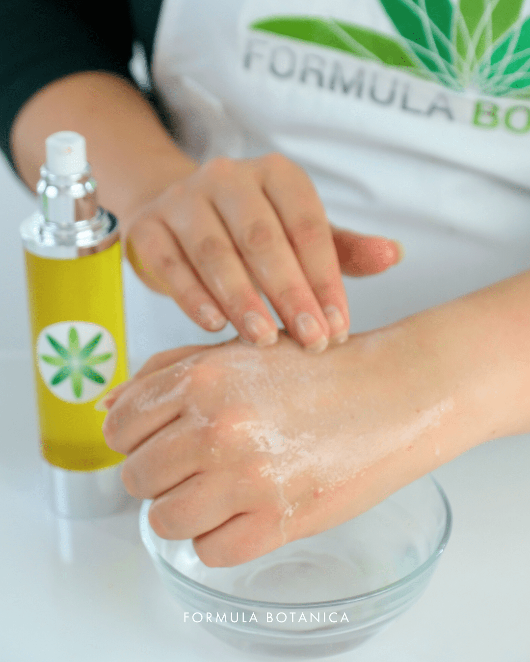 Cleansing oil foaming